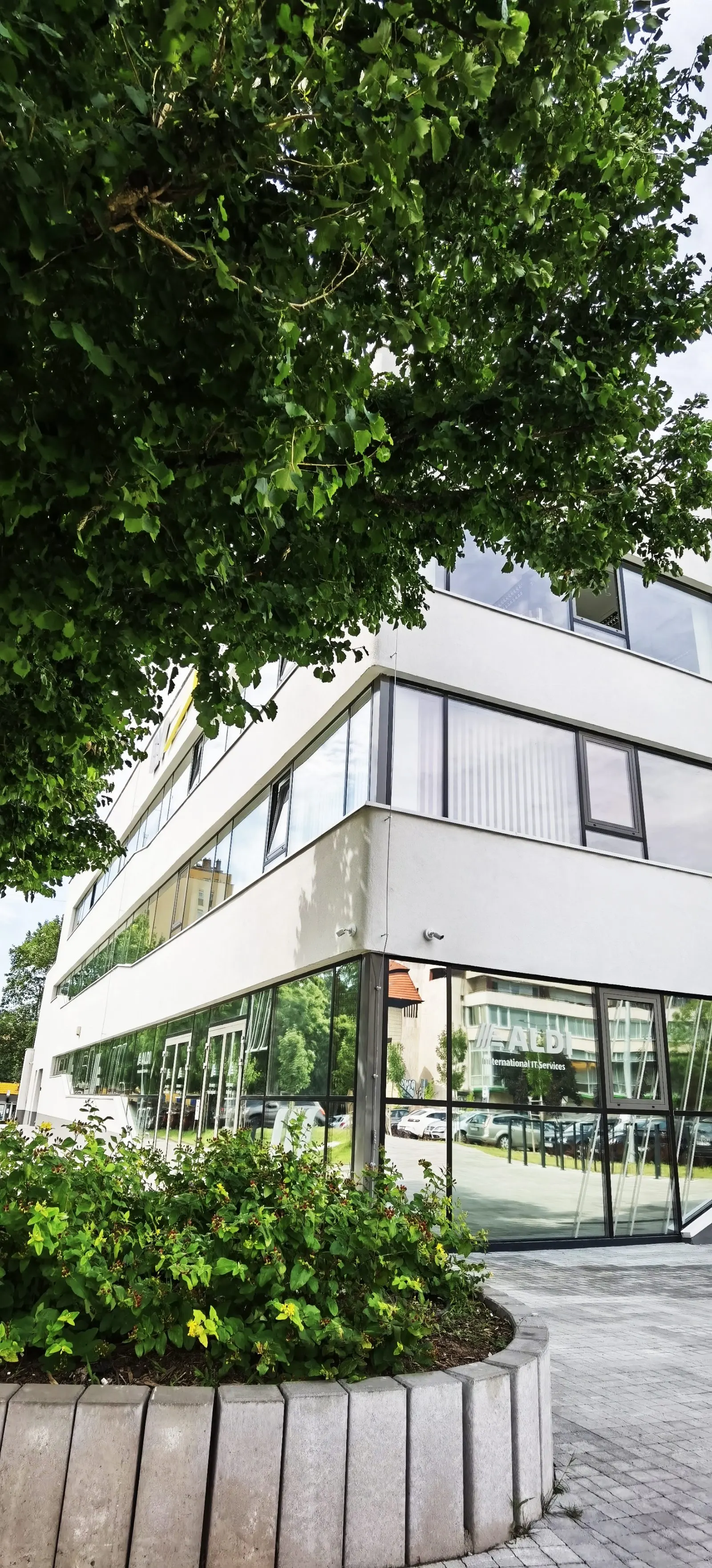 Viessmann Center, Pécs – alumínium függönyfal